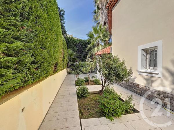 Maison à vendre  8 pièces - 401 m2 VILLENEUVE LOUBET - 06