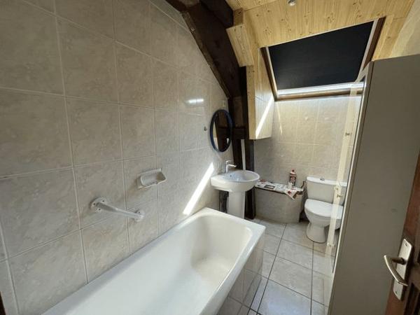 Location Appartement 4 pièces 67.7 m² - 9 RUE DE LA MAIRIE Frontenex 73460