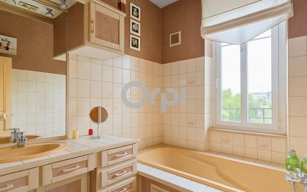 Maison à vendre    5 pièces • 152 m2 Limoges