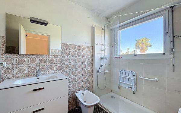 Maison à vendre    5 pièces •  Mouguerre