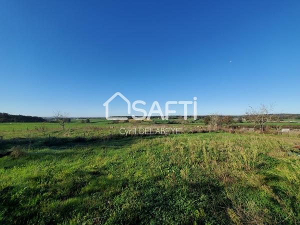 Ancienne ferme aménagé en 2 logements de plain-pied avec beaucous de dépendances, pas de voisins