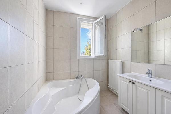 Triplex lumineux 2 pièces proche Rigollots et parc des Beaumont