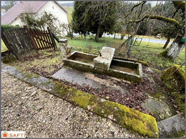ANCIENNE FERME EN BON ETAT  , BELLE EXPOSITION , GRAND TERRAIN DE 2,3 HECTARES