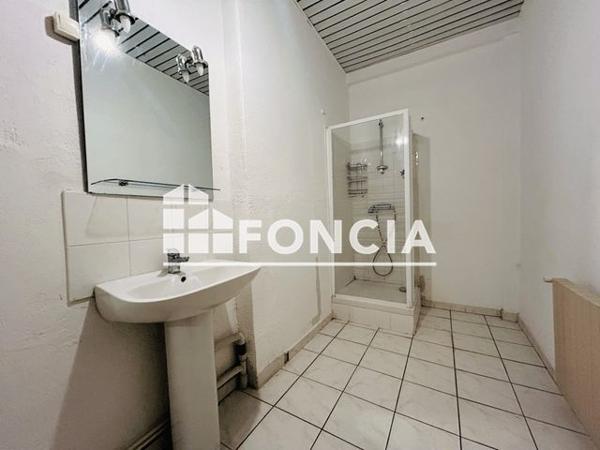 Location Appartement 2 pièces 63.78 m² - 14 AVENUE COLBERT Toulon 83000