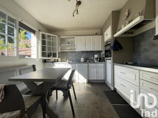 House for sale 6 rooms 104 m² Belz