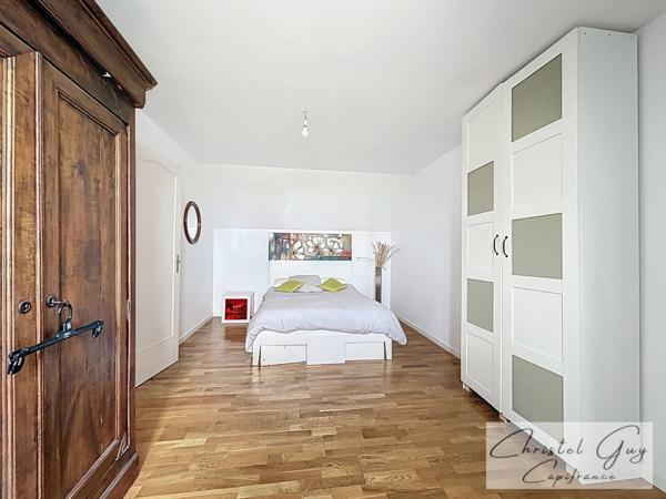 Maison traditionnelle 144 m² à vendre à Écommoy (72) – 1 hectare de terrain, vie de plain-pied, dépendances, proche gare et commerces