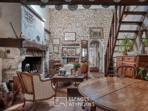 Maison de charme rénovée avec cour au coeur d’Étiolles.