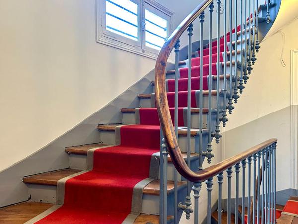 Paris - Rue Mouffetard  - Studio de 18,90 m2 - Dernier étage