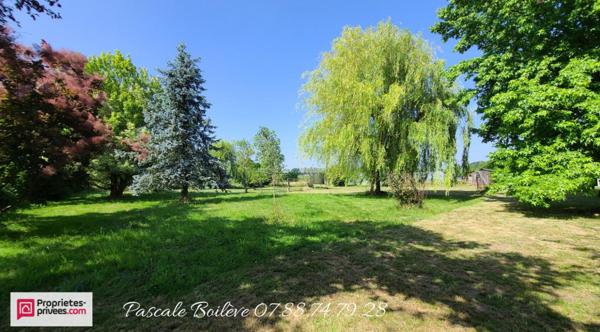 Très belle Longère 140 m²  avec jardin arboré - (49390)