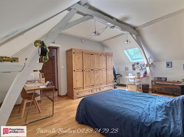 Très belle Longère 140 m²  avec jardin arboré - (49390)