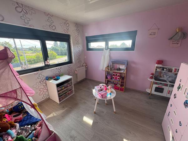 MAISON  230 M² HAB 230 TERRAIN  1216  M² PROCHE LURE