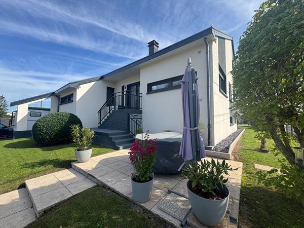 MAISON  230 M² HAB 230 TERRAIN  1216  M² PROCHE LURE