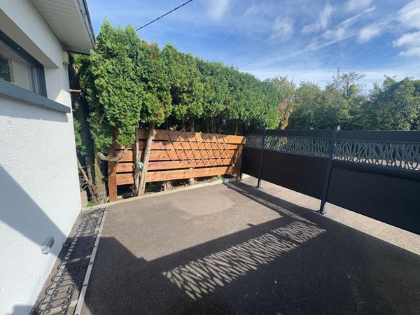 MAISON  230 M² HAB 230 TERRAIN  1216  M² PROCHE LURE