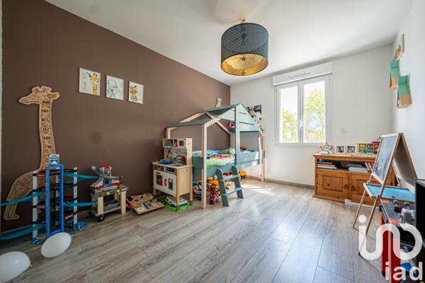 Maison à vendre 5 pièces 136 m² Chassiers