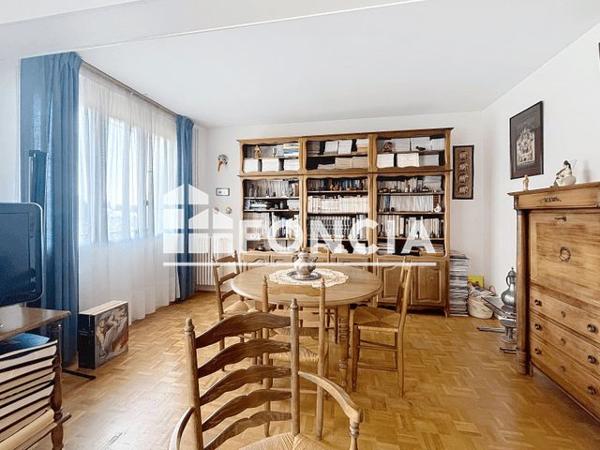 À vendre Appartement 4 pièces 68 m² - Flers 61100