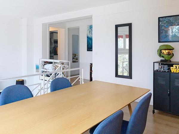 Duplex de trois pièces plein de charme Versailles Montreuil