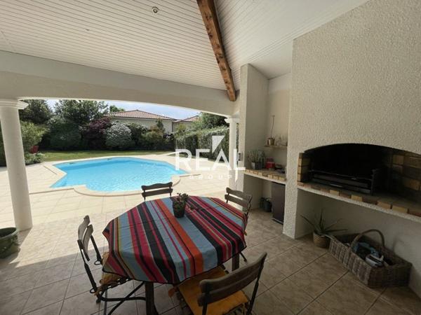 Maison 6 pièces de 200 m² à louer à Saint Medard En Jalles – Gajac
