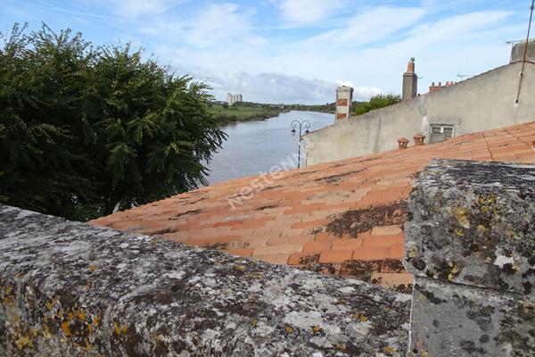 Exclusivité à TONNAY-CHARENTE Centre- Appart 2ème étage- 3 ch -Terrasse