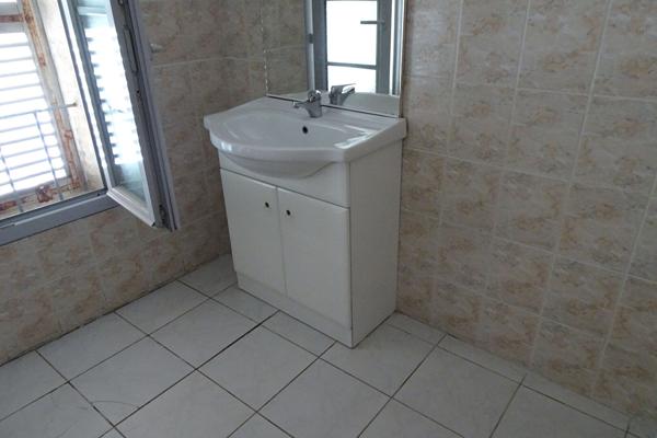 Exclusivité à TONNAY-CHARENTE Centre- Appart 2ème étage- 3 ch -Terrasse