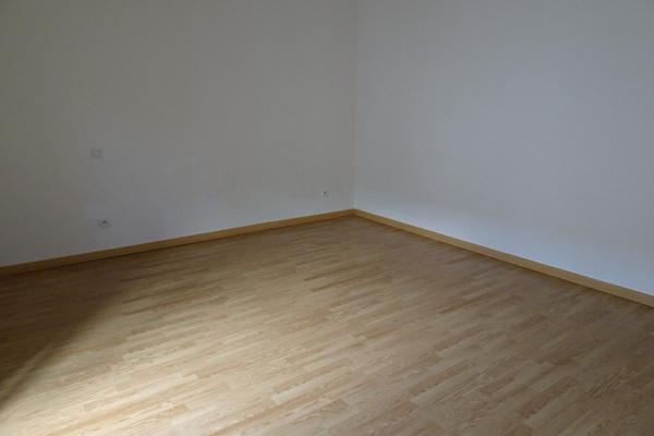 Exclusivité à TONNAY-CHARENTE Centre- Appart 2ème étage- 3 ch -Terrasse