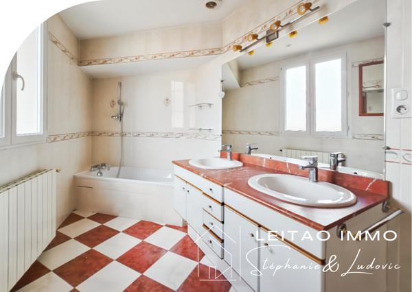 Graulhet (81300) maison de ville avec garage et jardin