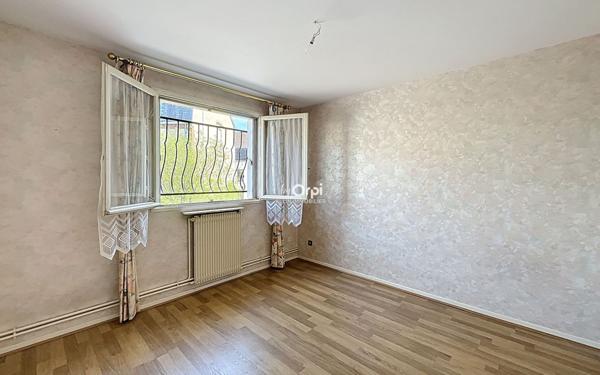 Appartement à vendre    4 pièces • 94 m2 Montluçon