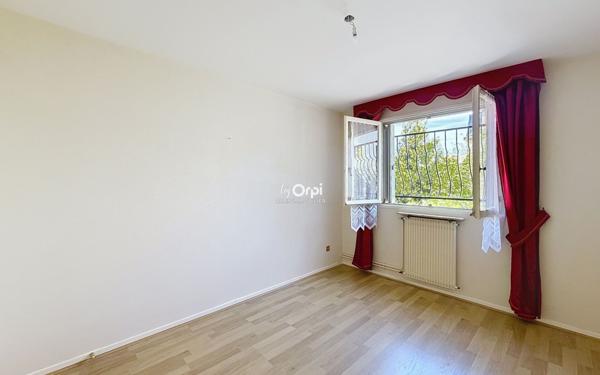 Appartement à vendre    4 pièces • 94 m2 Montluçon