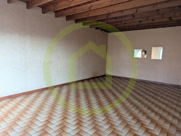 Maison et dépendances à MAULÉON (79700)