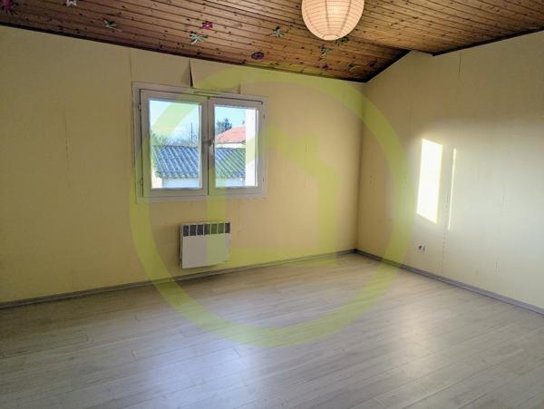 Maison et dépendances à MAULÉON (79700)