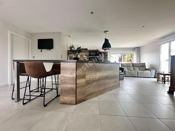 Maison Saint Just Luzac 4 pièce(s) 103 m2