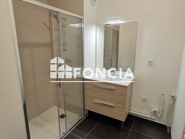 Location Appartement 3 pièces 60.58 m² - 18 BOULEVARD JEAN MOULIN Angers 49100