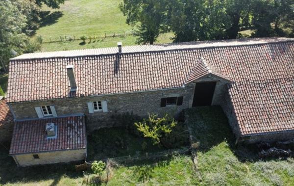 Vente Maison Ancienne métairie sur 7 - 7 ha Saint-pons-de-thomieres   