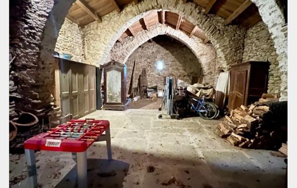 Vente Maison Ancienne métairie sur 7 - 7 ha Saint-pons-de-thomieres   