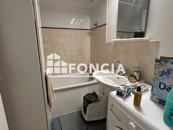 Location Appartement 3 pièces 66.61 m² - 29 AU 37 RUE VARIN DE BRUNELIE Rennes 35000