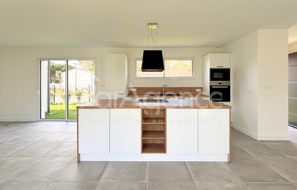 Villa neuve de plain-pied 6 pièces