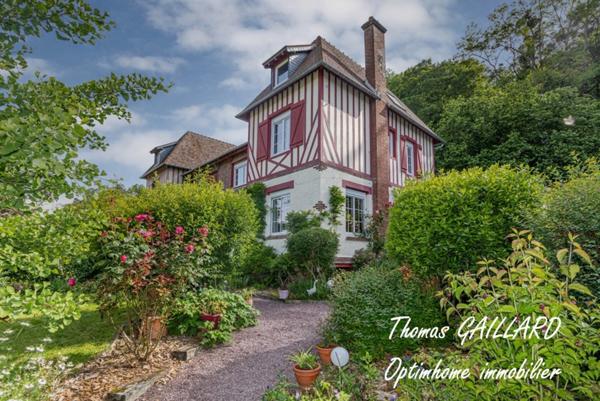 Maison bourgeoise 151 m2 - 6 chambres - Terrain de 1440 m2