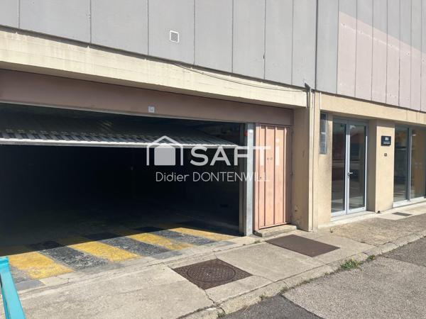 GARAGE AVEC ACCES SECURISE 38230 PONT DE CHERUY