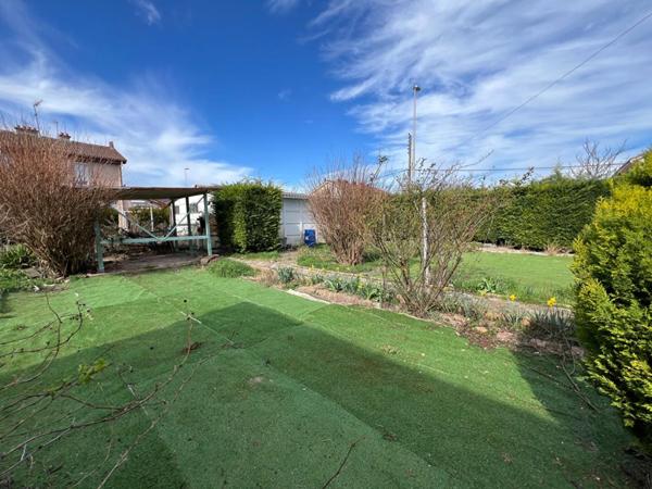 Maison avec jardin et garage