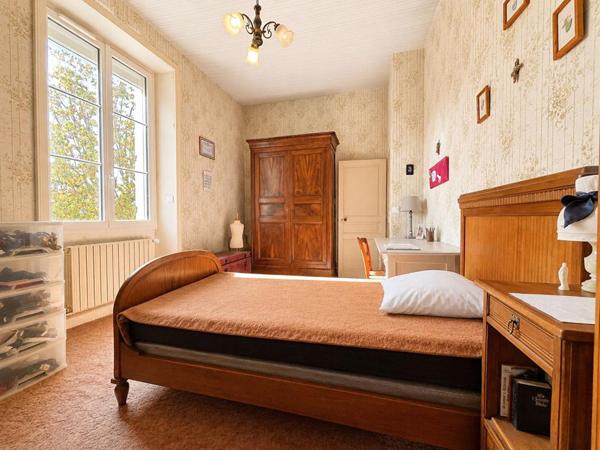 Maison à 5 min de Levroux 9 pièce(s) 290 m2