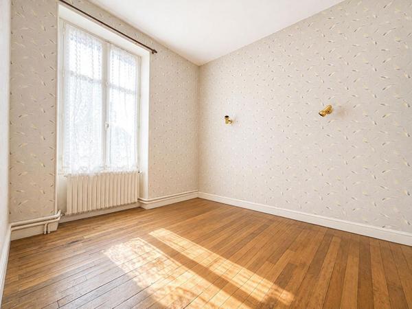 Maison à 5 min de Levroux 9 pièce(s) 290 m2