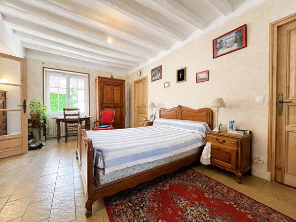 Maison à 5 min de Levroux 9 pièce(s) 290 m2