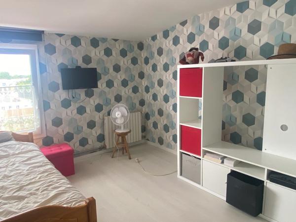 TRIAIZE CALME ABSOLU 15 MINUTES DES PLAGES MAISON SUR 3 NIVEAUX/6 CHAMBRES AVEC PISCINE SUR 900M² CLOS