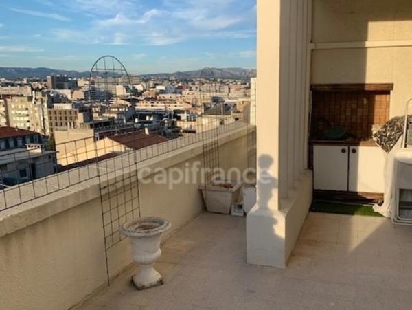 MARSEILLE 8eme ARRT Appartement A LOUER Carré d'Or Grand T2 de 60m2 +Terrasse 26m2 + Box en ss sol