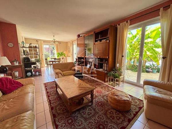 Montagnat maison de 6 pièce(s) surface 142.59 m2, 4 chambres, un bureau, 2 pièces d'eau, double garage, piscine, chalet, ...