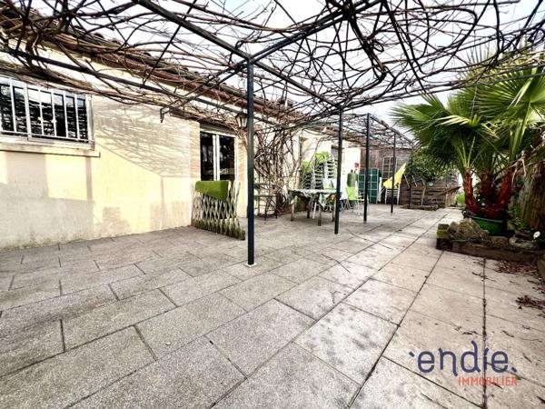 Fond de commerce + Appartement 90 m2 / Restaurant POITIERS SUD