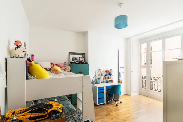 Appartement Paris 9e - SQUARE MONTHOLON