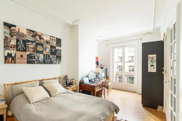 Appartement Paris 9e - SQUARE MONTHOLON