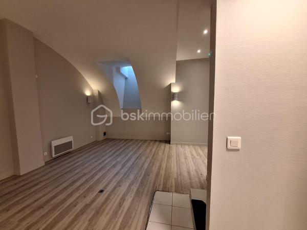 Local d activites de 128 m²