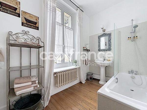 Maison d'exception au coeur de Langeais 420 m², 8 chambres