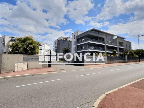 À vendre Appartement 4 pièces 87 m² - L'étrat 42580